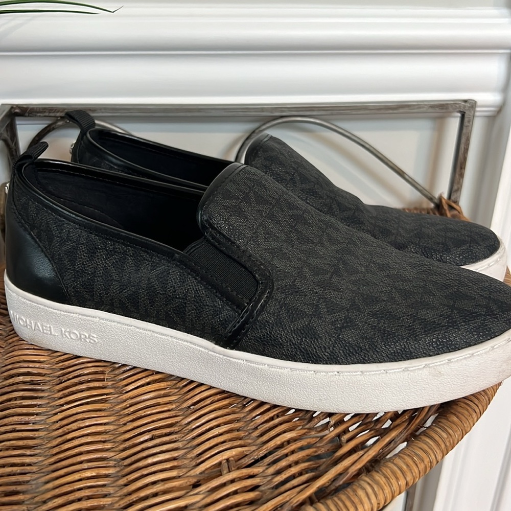 Michael Kors slip on logo sneakers - Picture 2 of 11